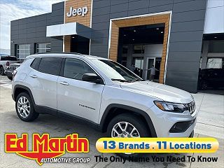 2024 Jeep Compass Latitude 3C4NJDFN5RT148593 in Anderson, IN 1