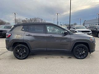 2024 Jeep Compass  3C4NJDBN0RT575783 in Appleton, WI 5