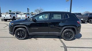 2024 Jeep Compass  3C4NJDBN3RT130681 in Appleton, WI 3