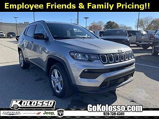 2024 Jeep Compass  3C4NJDBN6RT575805 in Appleton, WI 1