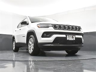 2024 Jeep Compass Latitude 3C4NJDBN1RT101034 in Burnsville, MN 19