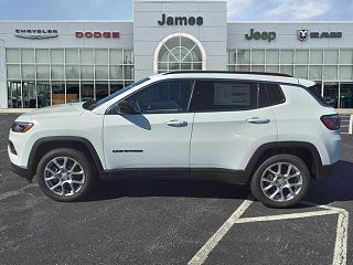 2024 Jeep Compass Latitude 3C4NJDFN1RT128650 in Cedar Lake, IN 3