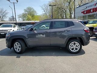 2024 Jeep Compass Latitude 3C4NJDBN7RT121482 in Chicago, IL 9