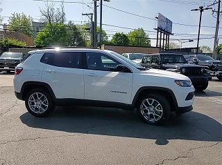 2024 Jeep Compass Latitude 3C4NJDFN1RT136909 in Chicago, IL 4