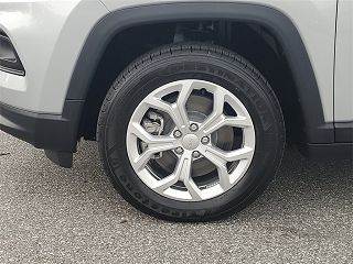 2024 Jeep Compass Latitude 3C4NJDBN8RT129722 in Clermont, FL 4