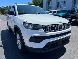 2024 Jeep Compass Latitude 3C4NJDFN4RT135138 in Conway, SC 1