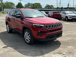 2024 Jeep Compass Latitude 3C4NJDFN8RT145817 in Erie, PA 1