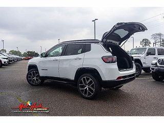 2024 Jeep Compass Limited Edition 3C4NJDCN9RT128027 in Flowood, MS 14