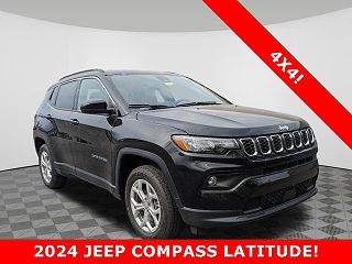 2024 Jeep Compass Latitude 3C4NJDBN7RT131817 in Fort Thomas, KY 1