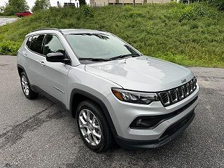 2024 Jeep Compass Latitude 3C4NJDFN1RT122072 in Hickory, NC 5