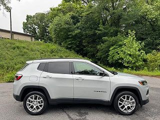 2024 Jeep Compass Latitude 3C4NJDFN1RT122072 in Hickory, NC 6