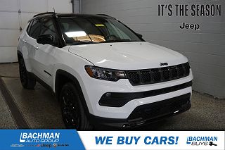 2024 Jeep Compass Latitude 3C4NJDBN3RT587913 in Jeffersonville, IN 1