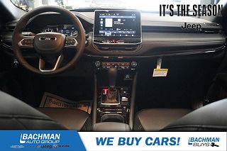 2024 Jeep Compass Latitude 3C4NJDBN3RT587913 in Jeffersonville, IN 23