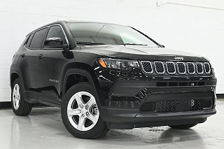 2024 Jeep Compass Latitude 3C4NJDBN7RT581970 in Lansing, IL
