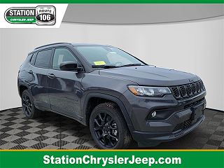 2024 Jeep Compass Latitude 3C4NJDBN5RT124123 in Mansfield, MA 1