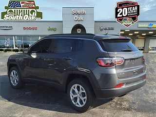 2024 Jeep Compass  3C4NJDBN8RT143409 in Matteson, IL 4