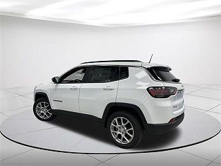 2024 Jeep Compass Latitude 3C4NJDFN8RT143288 in Plymouth, WI 3