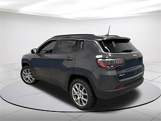 2024 Jeep Compass Latitude 3C4NJDFNXRT132549 in Plymouth, WI 3