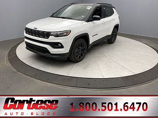 2024 Jeep Compass Latitude 3C4NJDBN1RT122689 in Rochester, NY 1
