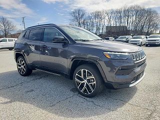 2024 Jeep Compass Limited Edition 3C4NJDCN3RT122692 in Willoughby, OH 3