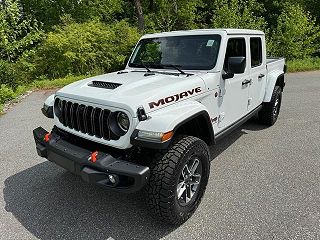 2024 Jeep Gladiator Mojave 1C6JJTEG8RL108538 in Hickory, NC 3