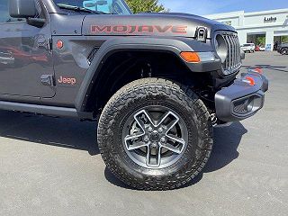 2024 Jeep Gladiator Mojave 1C6JJTEG0RL107562 in Manteca, CA 3