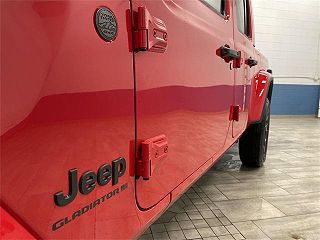 2024 Jeep Gladiator  1C6HJTAGXRL120341 in Plymouth, WI 36