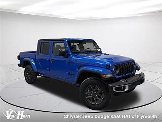2024 Jeep Gladiator  1C6HJTAG6RL109515 in Plymouth, WI 1