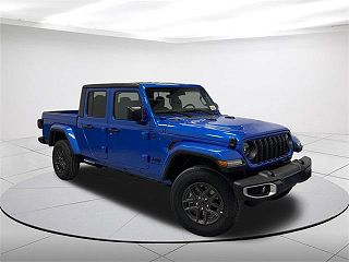 2024 Jeep Gladiator  1C6HJTAG6RL109515 in Plymouth, WI 38