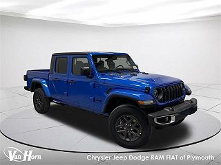 2024 Jeep Gladiator  1C6HJTAG6RL109515 in Plymouth, WI
