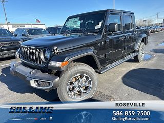 2024 Jeep Gladiator Sport 1C6HJTAG0RL102706 in Roseville, MI 1