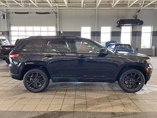 2024 Jeep Grand Cherokee 4xe 1C4RJYB63R8510944 in Appleton, WI 4