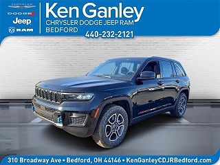 2024 Jeep Grand Cherokee Trailhawk 4xe 1C4RJYC61R8956993 in Bedford, OH 1