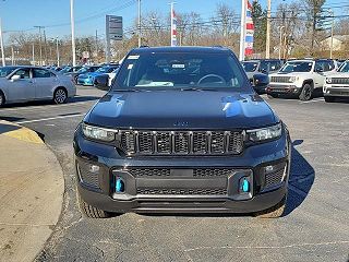 2024 Jeep Grand Cherokee Trailhawk 4xe 1C4RJYC61R8956993 in Bedford, OH 2