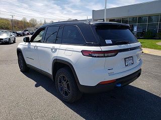 2024 Jeep Grand Cherokee Trailhawk 4xe 1C4RJYC68R8532260 in Bedford, OH 4
