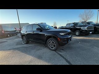 2024 Jeep Grand Cherokee Trailhawk 4xe 1C4RJYC68R8956828 in Brookfield, WI 2