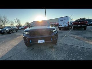 2024 Jeep Grand Cherokee Trailhawk 4xe 1C4RJYC68R8956828 in Brookfield, WI 3