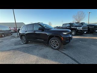 2024 Jeep Grand Cherokee Trailhawk 4xe 1C4RJYC68R8956828 in Brookfield, WI 9
