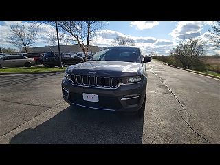 2024 Jeep Grand Cherokee Limited Edition 1C4RJHBG6RC184899 in Brookfield, WI 3