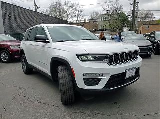 2024 Jeep Grand Cherokee Limited Edition 1C4RJHBG3RC189056 in Chicago, IL 3