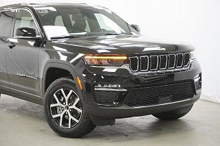 2024 Jeep Grand Cherokee Limited Edition 1C4RJHBG3RC202677 in Chicago, IL 3