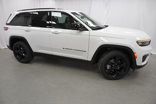 2024 Jeep Grand Cherokee Limited Edition 1C4RJHBG5RC167348 in Chicago, IL 9