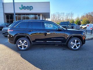 2024 Jeep Grand Cherokee 4xe 1C4RJYB65RC719406 in Freehold, NJ 3