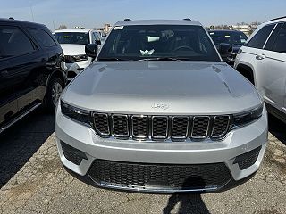 2024 Jeep Grand Cherokee Laredo 1C4RJHAG2RC112471 in Jeffersonville, IN 3