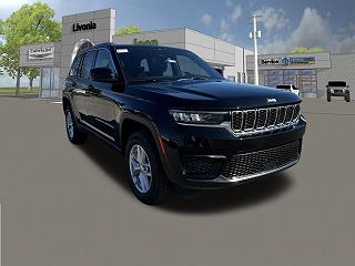 2024 Jeep Grand Cherokee Laredo VIN: 1C4RJHAG8RC158015