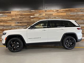 2024 Jeep Grand Cherokee Limited Edition 1C4RJHBG0RC165068 in Louisville, KY 21