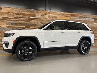 2024 Jeep Grand Cherokee Limited Edition 1C4RJHBG0RC165068 in Louisville, KY 22