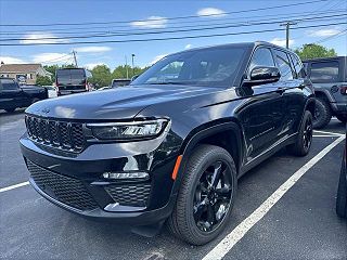 2024 Jeep Grand Cherokee Limited Edition 1C4RJHBGXR8558787 in Montgomeryville, PA 3