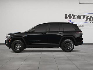 2024 Jeep Grand Cherokee Trailhawk 4xe 1C4RJYC68R8957512 in Orchard Park, NY 3