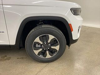 2024 Jeep Grand Cherokee 4xe 1C4RJYB60RC714291 in Ottumwa, IA 14